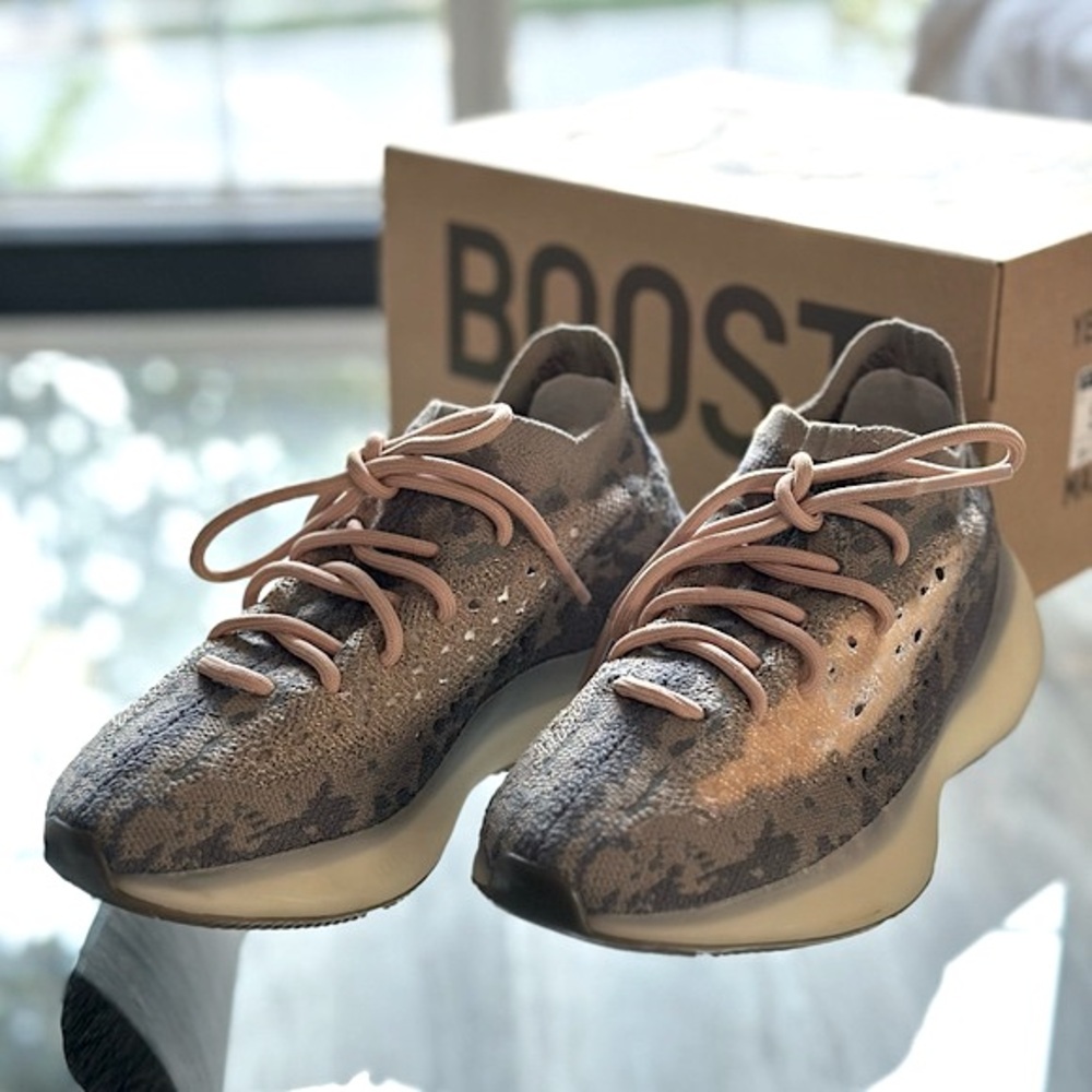 adidas Yeezy Boost 380 - Mist - size 5